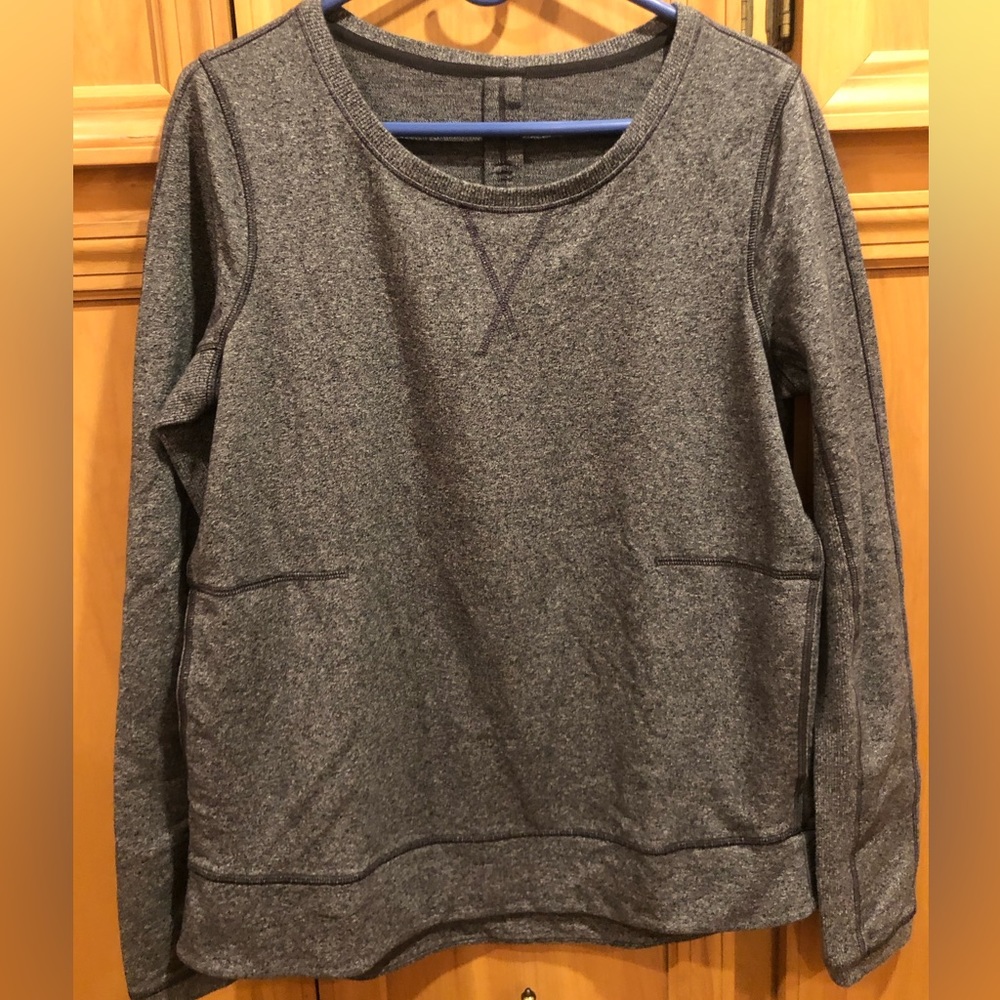 Lululemon Exhalation Pullover II size 10